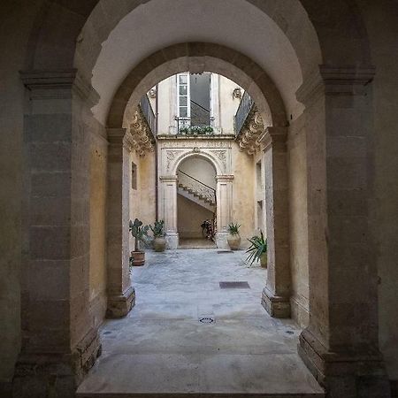 דירות סירקוזה Loft La Casetta Ortigia מראה חיצוני תמונה